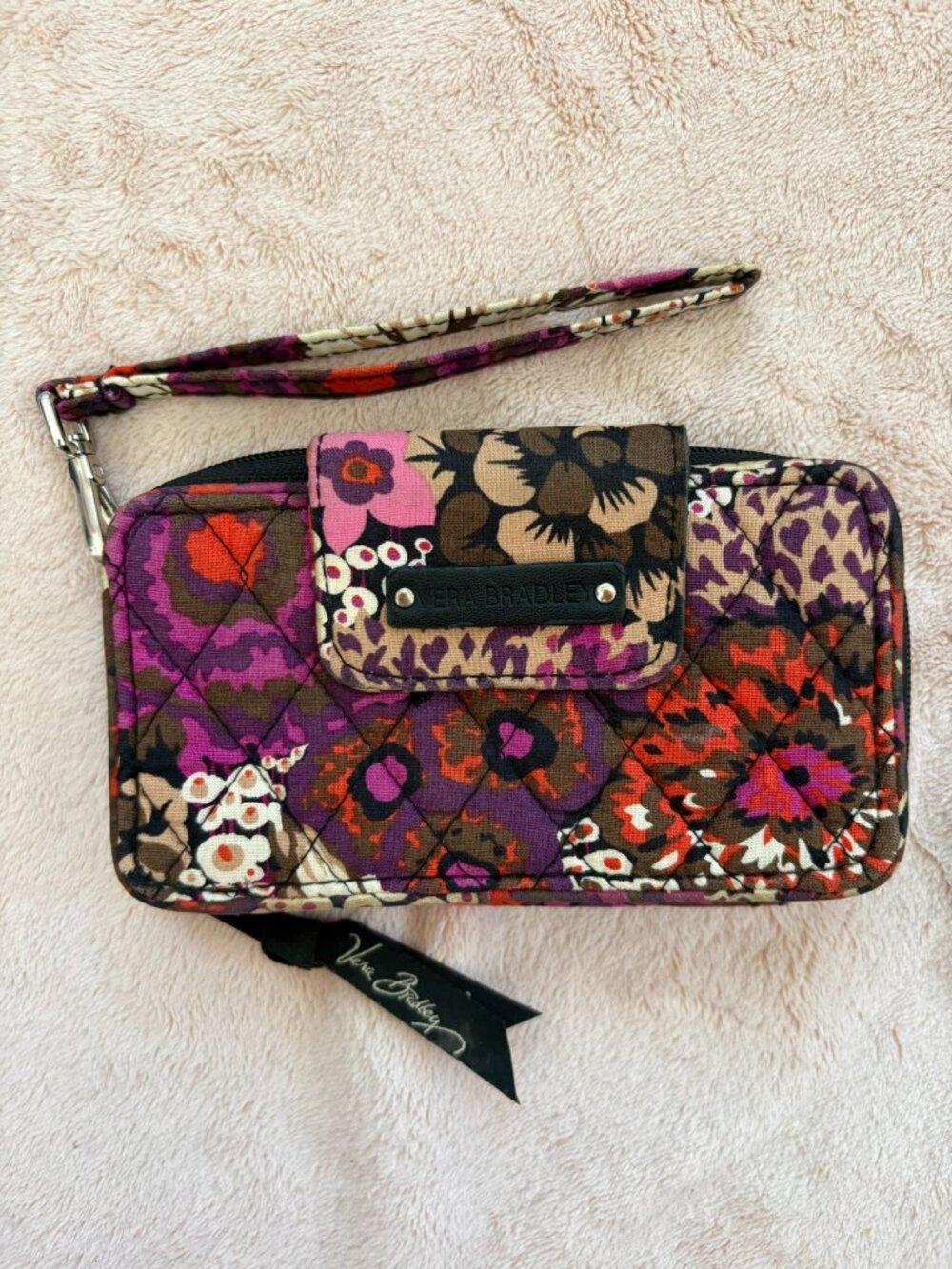 Vera Bradley Rosewood Smartphone Wristlet Floral Zip Around 6" x 4" Wallet